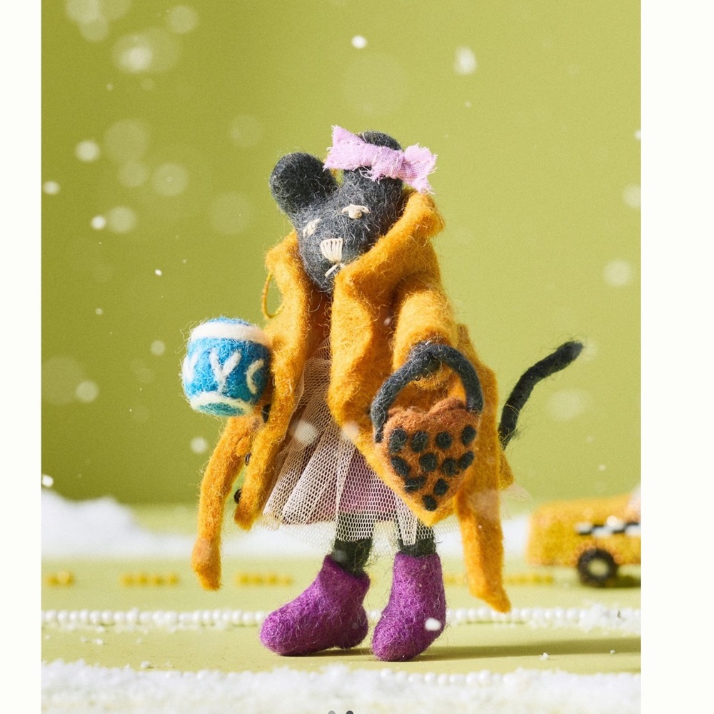Anthropologie Felt Ornament Travel New York City Wool Critter NEW